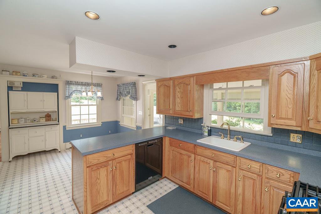 3365 PREDDY CREEK RD, CHARLOTTESVILLE, Virginia 22911, 4 Bedrooms Bedrooms, ,2 BathroomsBathrooms,Residential,For sale,3365 PREDDY CREEK RD,666979 MLS # 666979