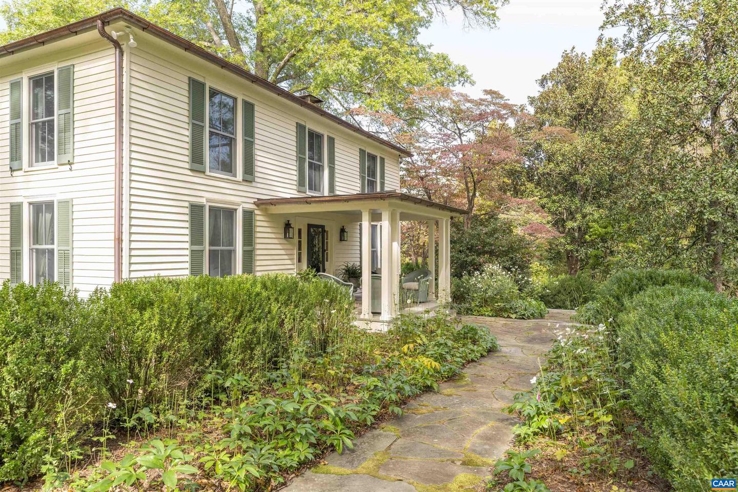 3652 IRONWOOD LN, CHARLOTTESVILLE, Virginia 22901, 4 Bedrooms Bedrooms, ,4 BathroomsBathrooms,Residential,For sale,3652 IRONWOOD LN,657943 MLS # 657943