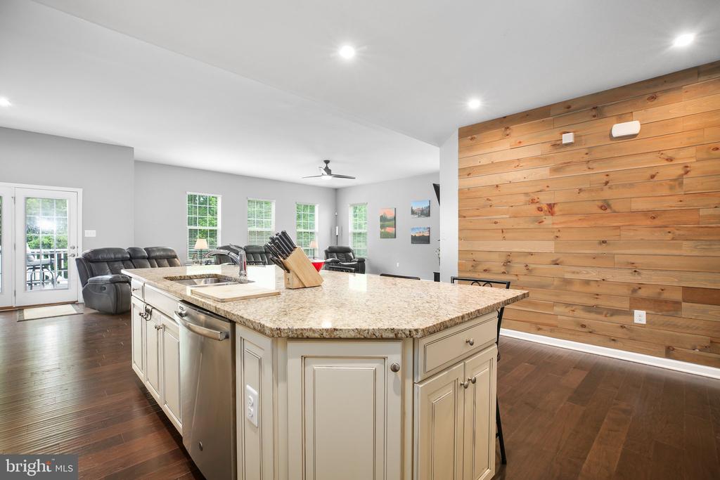 8722 WILMORE LN, SPOTSYLVANIA, Virginia 22553, 3 Bedrooms Bedrooms, ,3 BathroomsBathrooms,Residential,8722 WILMORE LN,VASP2033548 MLS # VASP2033548
