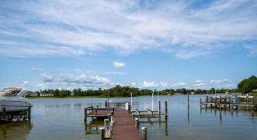 21 WATERVIEW PT, COLONIAL BEACH, Virginia 22443, 5 Bedrooms Bedrooms, 10 Rooms Rooms,3 BathroomsBathrooms,Residential,For sale,21 WATERVIEW PT,VAWE2008444 MLS # VAWE2008444