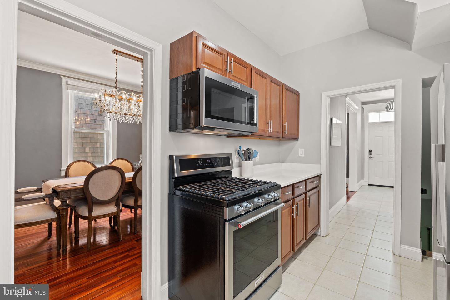 2804 MYRTLE AVE NE, WASHINGTON, District Of Columbia 20018, 3 Bedrooms Bedrooms, ,3 BathroomsBathrooms,Residential,For sale,2804 MYRTLE AVE NE,DCDC2191398 MLS # DCDC2191398