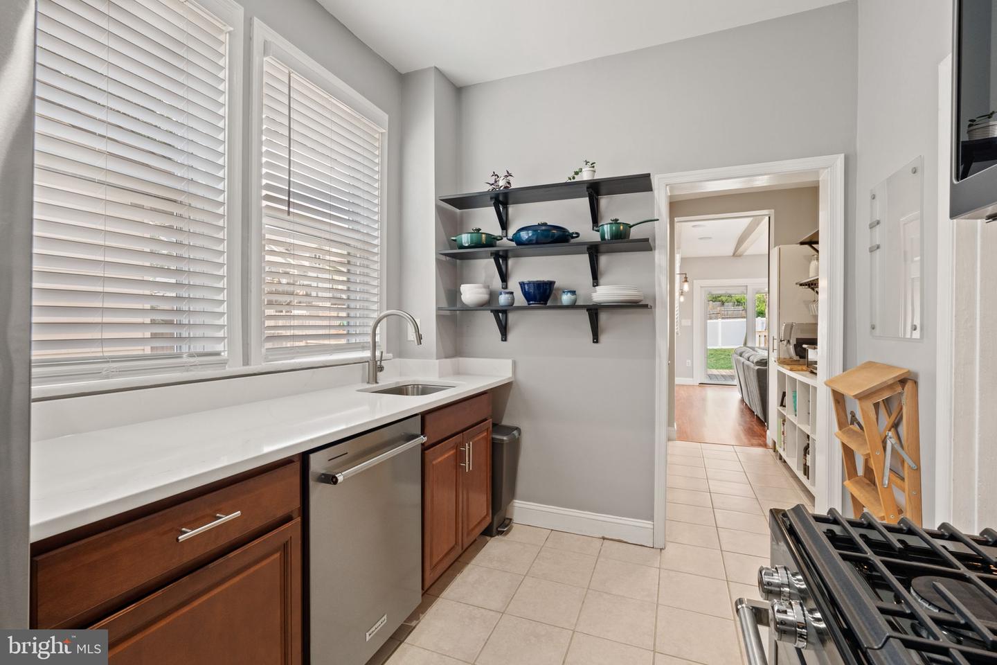 2804 MYRTLE AVE NE, WASHINGTON, District Of Columbia 20018, 3 Bedrooms Bedrooms, ,3 BathroomsBathrooms,Residential,For sale,2804 MYRTLE AVE NE,DCDC2191398 MLS # DCDC2191398