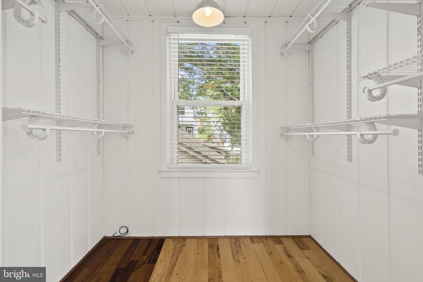 2804 MYRTLE AVE NE, WASHINGTON, District Of Columbia 20018, 3 Bedrooms Bedrooms, ,3 BathroomsBathrooms,Residential,For sale,2804 MYRTLE AVE NE,DCDC2191398 MLS # DCDC2191398