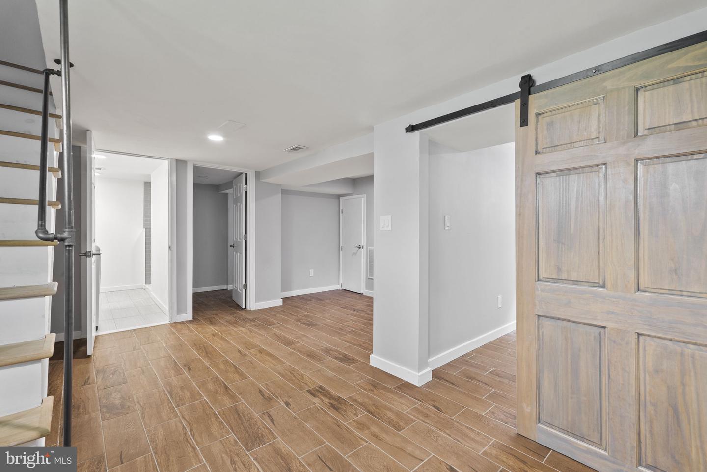 2804 MYRTLE AVE NE, WASHINGTON, District Of Columbia 20018, 3 Bedrooms Bedrooms, ,3 BathroomsBathrooms,Residential,For sale,2804 MYRTLE AVE NE,DCDC2191398 MLS # DCDC2191398