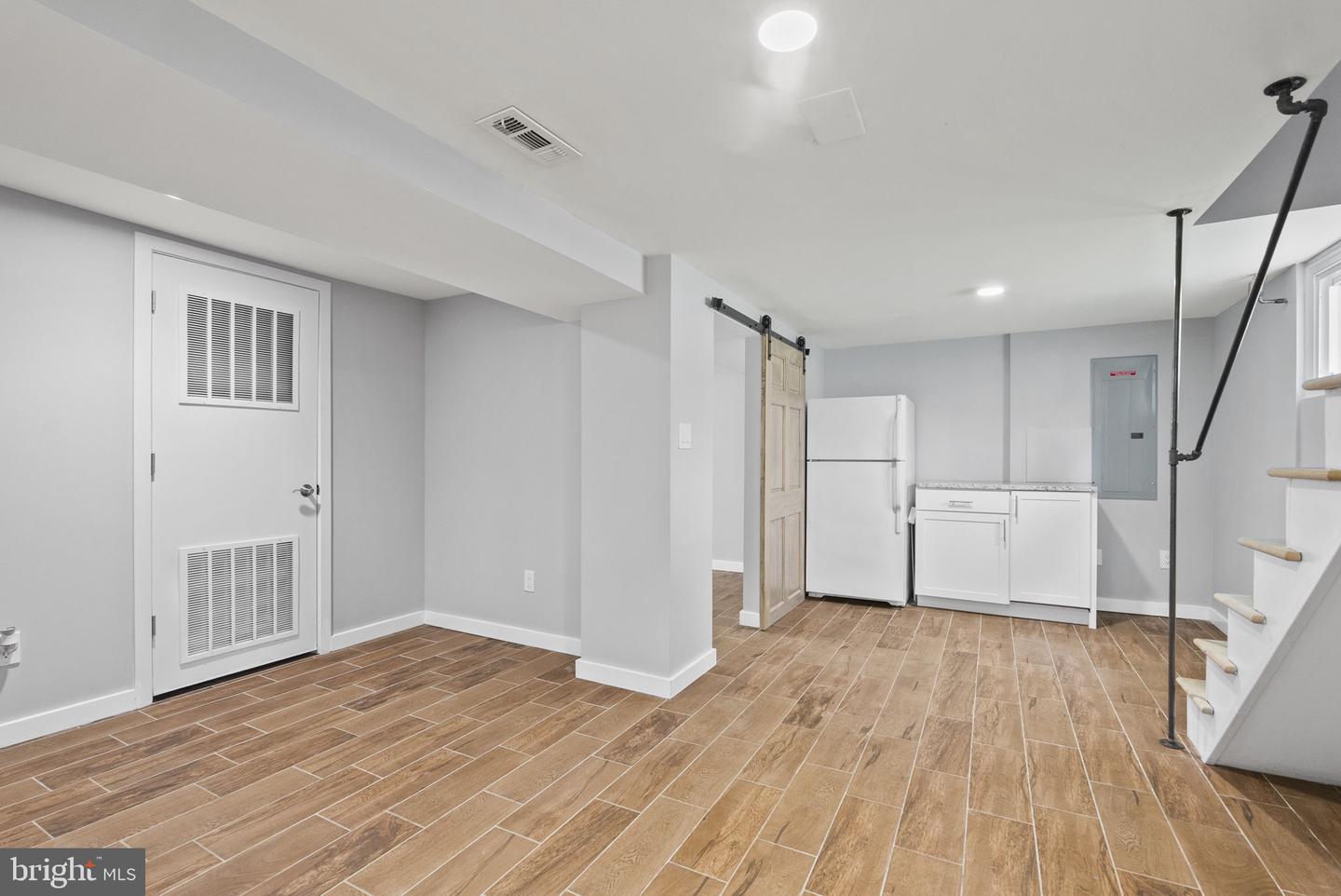 2804 MYRTLE AVE NE, WASHINGTON, District Of Columbia 20018, 3 Bedrooms Bedrooms, ,3 BathroomsBathrooms,Residential,For sale,2804 MYRTLE AVE NE,DCDC2191398 MLS # DCDC2191398
