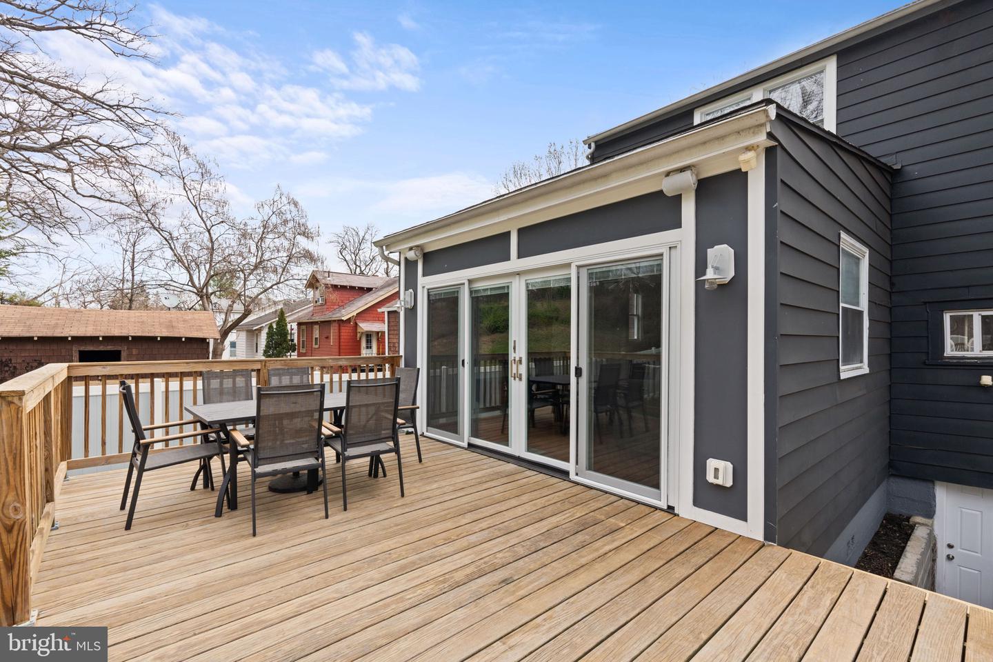 2804 MYRTLE AVE NE, WASHINGTON, District Of Columbia 20018, 3 Bedrooms Bedrooms, ,3 BathroomsBathrooms,Residential,For sale,2804 MYRTLE AVE NE,DCDC2191398 MLS # DCDC2191398