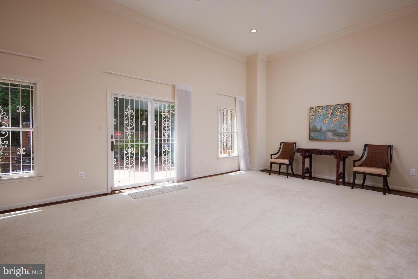 2712 UNICORN LN NW, WASHINGTON, District Of Columbia 20015, 4 Bedrooms Bedrooms, ,3 BathroomsBathrooms,Residential,For sale,2712 UNICORN LN NW,DCDC2192270 MLS # DCDC2192270