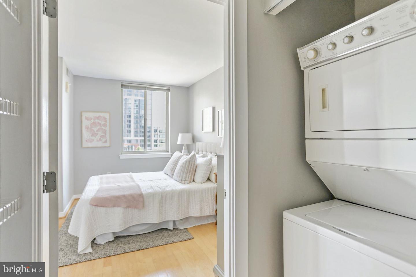 1000 NEW JERSEY AVE SE #516, WASHINGTON, District Of Columbia 20003, 1 Bedroom Bedrooms, ,1 BathroomBathrooms,Residential,For sale,1000 NEW JERSEY AVE SE #516,DCDC2193518 MLS # DCDC2193518