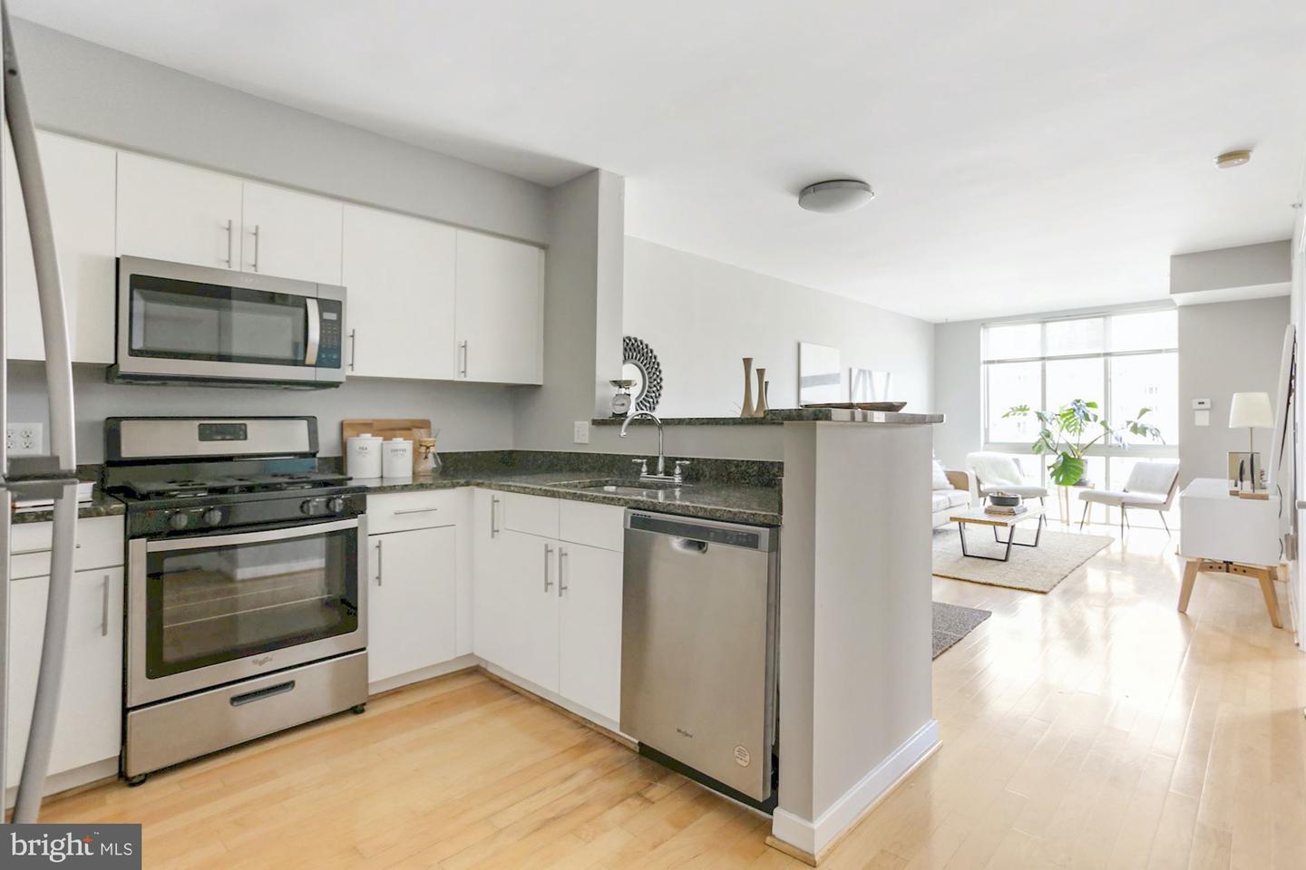1000 NEW JERSEY AVE SE #516, WASHINGTON, District Of Columbia 20003, 1 Bedroom Bedrooms, ,1 BathroomBathrooms,Residential,For sale,1000 NEW JERSEY AVE SE #516,DCDC2193518 MLS # DCDC2193518