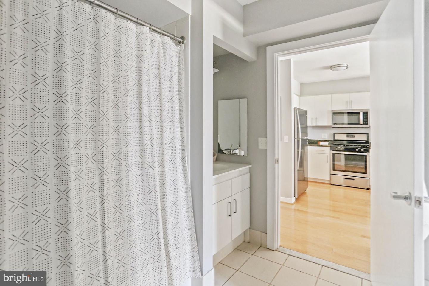 1000 NEW JERSEY AVE SE #516, WASHINGTON, District Of Columbia 20003, 1 Bedroom Bedrooms, ,1 BathroomBathrooms,Residential,For sale,1000 NEW JERSEY AVE SE #516,DCDC2193518 MLS # DCDC2193518