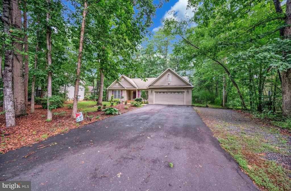 403 WESTOVER PKWY, LOCUST GROVE, Virginia 22508, 3 Bedrooms Bedrooms, ,2 BathroomsBathrooms,Residential,NONE AVAILABLE,403 WESTOVER PKWY,VAOR2010146 MLS # VAOR2010146