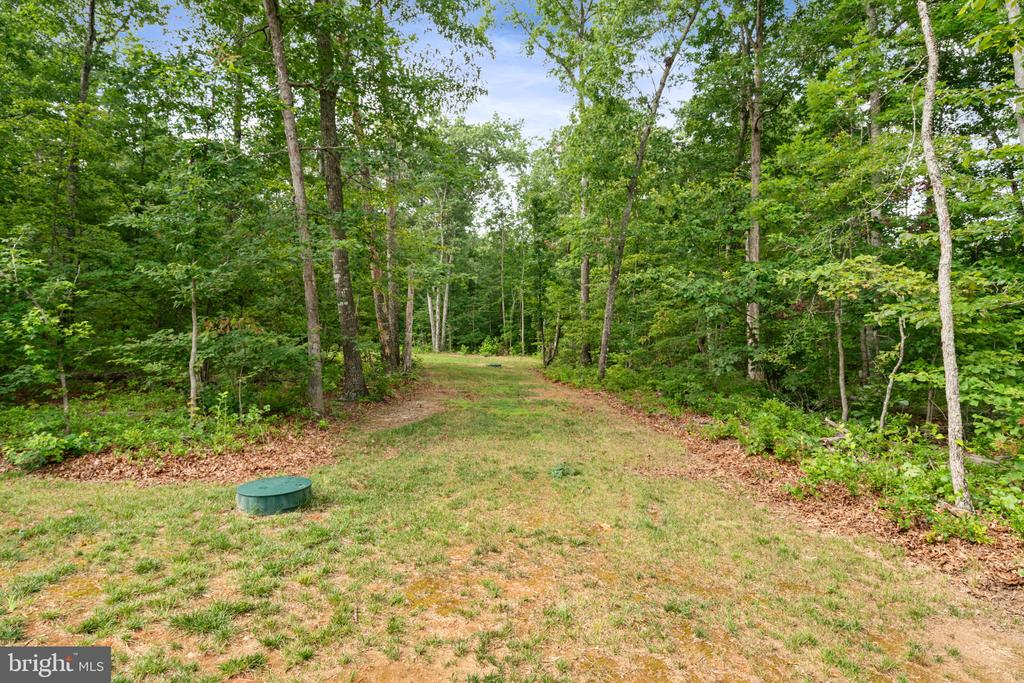 12819 FAULCONERS COURT, SPOTSYLVANIA, Virginia 22551, 4 Bedrooms Bedrooms, ,2 BathroomsBathrooms,Residential,12819 FAULCONERS COURT,VASP2034640 MLS # VASP2034640
