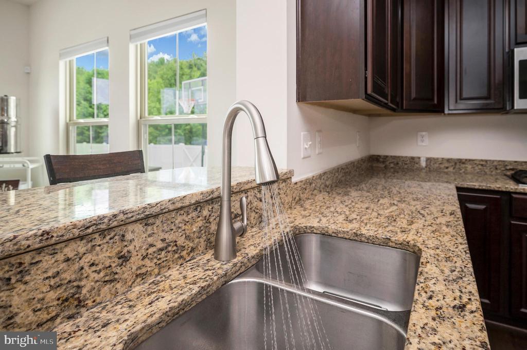 10512 NAPOLEON ST, FREDERICKSBURG, Virginia 22408, 4 Bedrooms Bedrooms, ,4 BathroomsBathrooms,Residential,10512 NAPOLEON ST,VASP2034664 MLS # VASP2034664