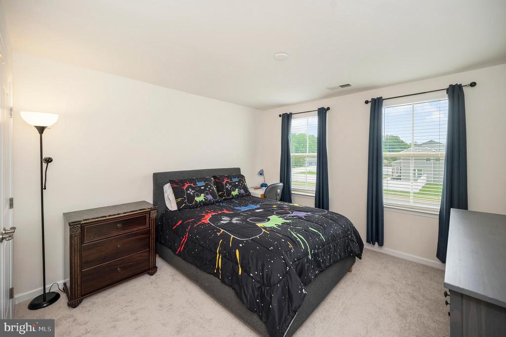 10512 NAPOLEON ST, FREDERICKSBURG, Virginia 22408, 4 Bedrooms Bedrooms, ,4 BathroomsBathrooms,Residential,10512 NAPOLEON ST,VASP2034664 MLS # VASP2034664