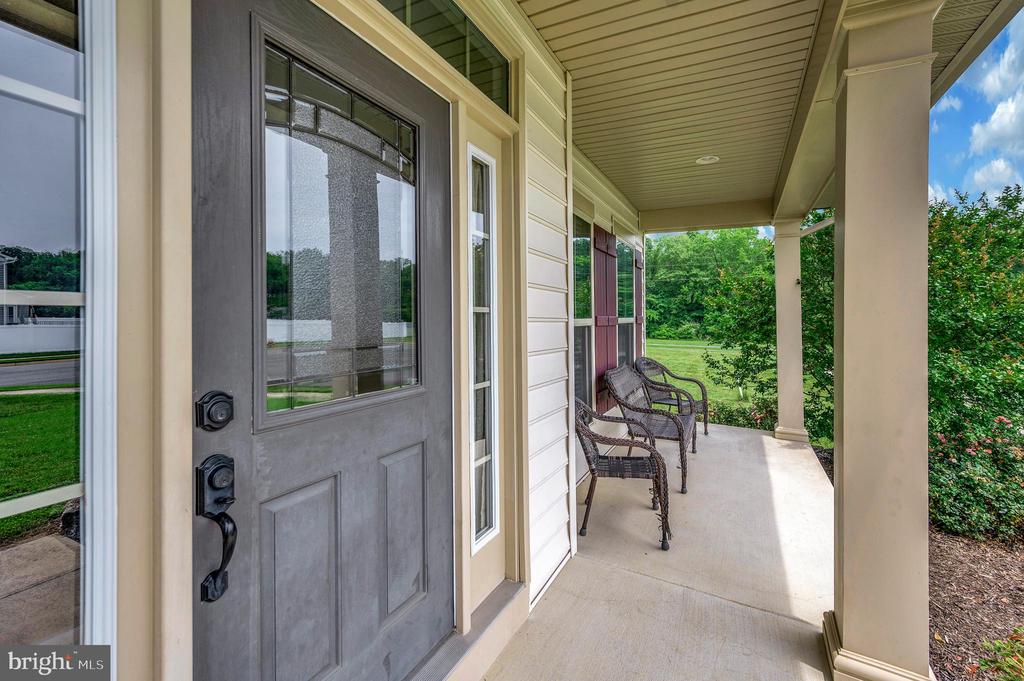 10512 NAPOLEON ST, FREDERICKSBURG, Virginia 22408, 4 Bedrooms Bedrooms, ,4 BathroomsBathrooms,Residential,10512 NAPOLEON ST,VASP2034664 MLS # VASP2034664
