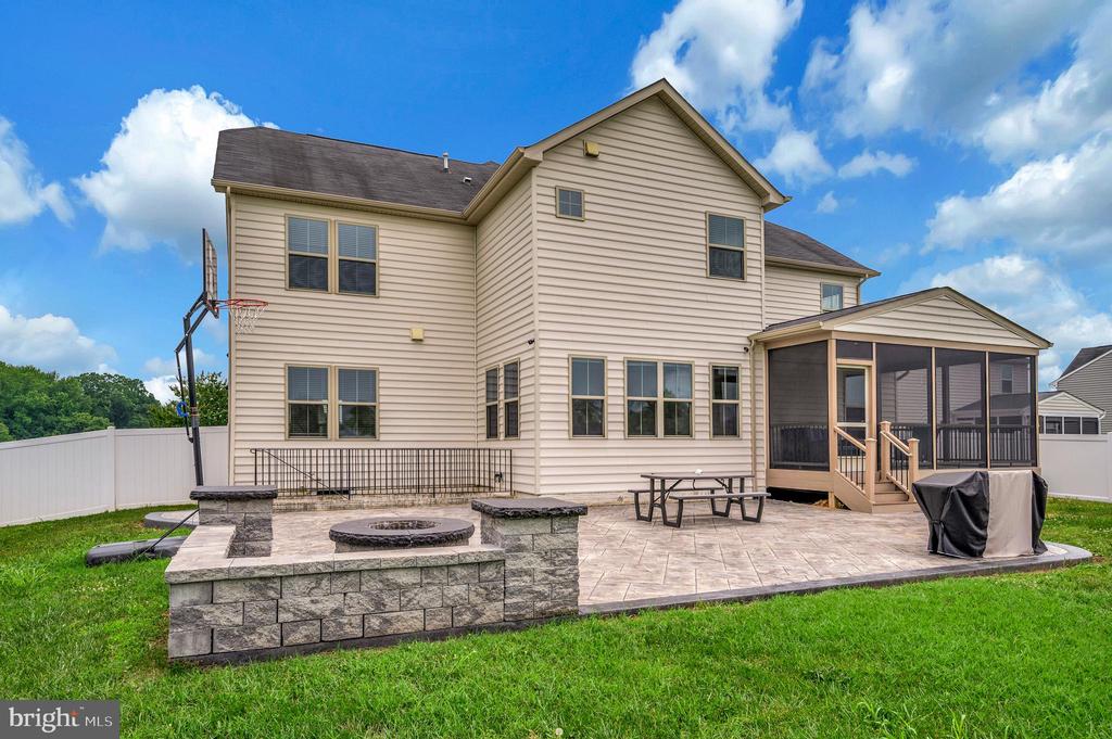 10512 NAPOLEON ST, FREDERICKSBURG, Virginia 22408, 4 Bedrooms Bedrooms, ,4 BathroomsBathrooms,Residential,10512 NAPOLEON ST,VASP2034664 MLS # VASP2034664