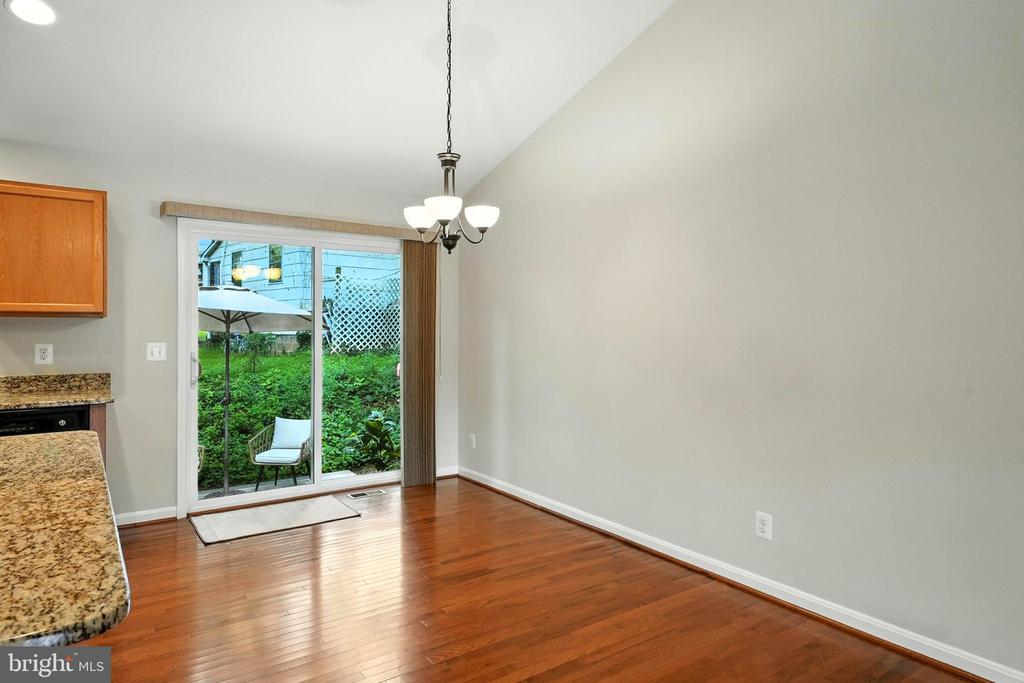 280 ALEXANDRIA PIKE, WARRENTON, Virginia 20186, 3 Bedrooms Bedrooms, ,3 BathroomsBathrooms,Residential,280 ALEXANDRIA PIKE,VAFQ2017428 MLS # VAFQ2017428