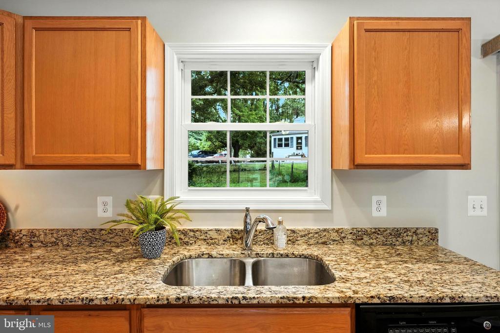 280 ALEXANDRIA PIKE, WARRENTON, Virginia 20186, 3 Bedrooms Bedrooms, ,3 BathroomsBathrooms,Residential,280 ALEXANDRIA PIKE,VAFQ2017428 MLS # VAFQ2017428