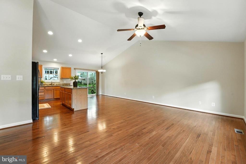 280 ALEXANDRIA PIKE, WARRENTON, Virginia 20186, 3 Bedrooms Bedrooms, ,3 BathroomsBathrooms,Residential,280 ALEXANDRIA PIKE,VAFQ2017428 MLS # VAFQ2017428