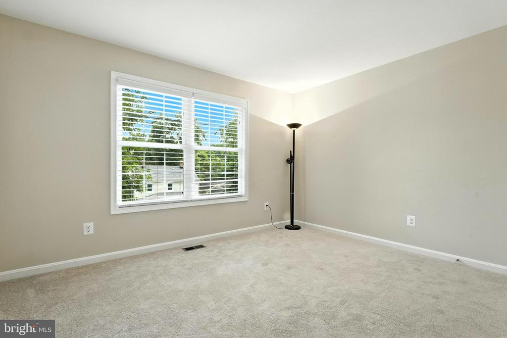 280 ALEXANDRIA PIKE, WARRENTON, Virginia 20186, 3 Bedrooms Bedrooms, ,3 BathroomsBathrooms,Residential,280 ALEXANDRIA PIKE,VAFQ2017428 MLS # VAFQ2017428
