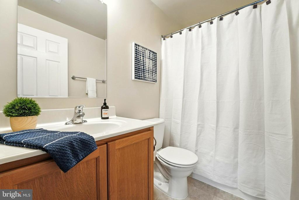 280 ALEXANDRIA PIKE, WARRENTON, Virginia 20186, 3 Bedrooms Bedrooms, ,3 BathroomsBathrooms,Residential,280 ALEXANDRIA PIKE,VAFQ2017428 MLS # VAFQ2017428