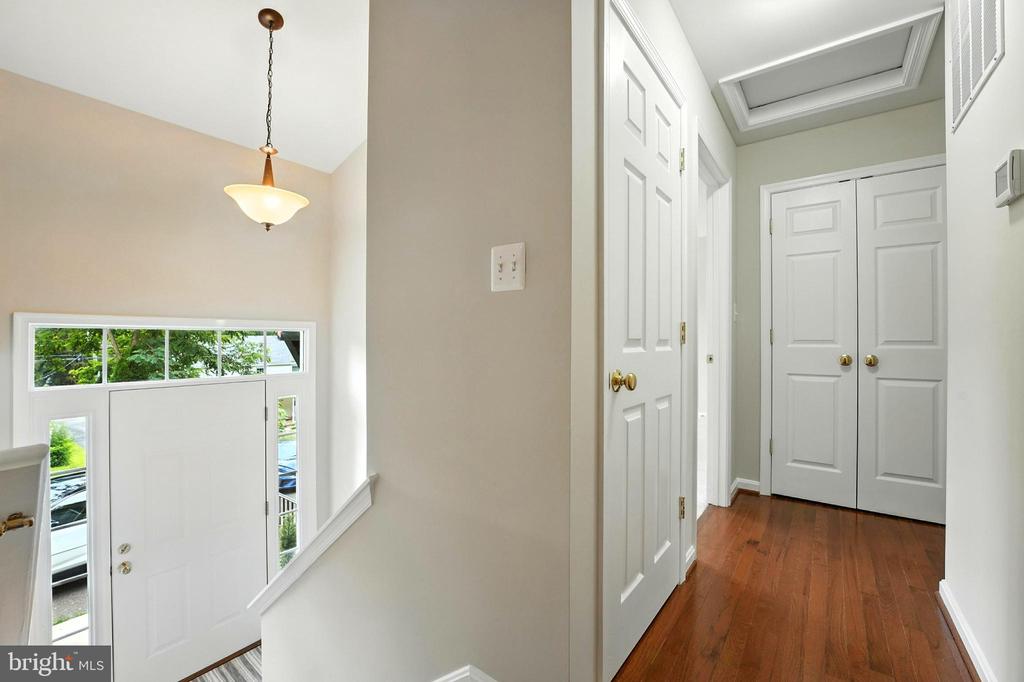 280 ALEXANDRIA PIKE, WARRENTON, Virginia 20186, 3 Bedrooms Bedrooms, ,3 BathroomsBathrooms,Residential,280 ALEXANDRIA PIKE,VAFQ2017428 MLS # VAFQ2017428