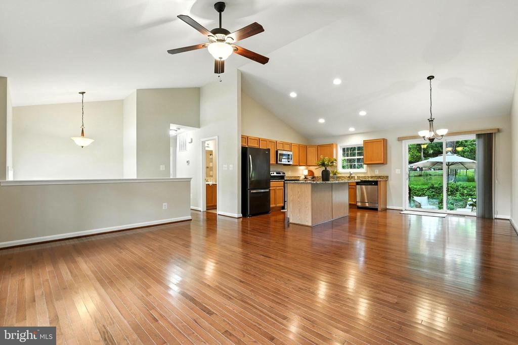 280 ALEXANDRIA PIKE, WARRENTON, Virginia 20186, 3 Bedrooms Bedrooms, ,3 BathroomsBathrooms,Residential,280 ALEXANDRIA PIKE,VAFQ2017428 MLS # VAFQ2017428