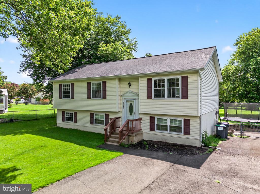 6727 WILLOWBROOK DR, BEALETON, Virginia, 3 Bedrooms Bedrooms, ,3 BathroomsBathrooms,Residential,6727 WILLOWBROOK DR,VAFQ2017470 MLS # VAFQ2017470