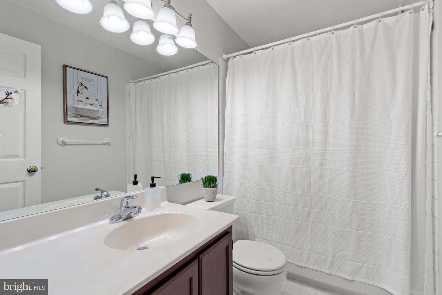 43774 LABURNUM SQ, ASHBURN, Virginia 20147, 3 Bedrooms Bedrooms, ,2 BathroomsBathrooms,Residential,For sale,43774 LABURNUM SQ,VALO2093714 MLS # VALO2093714