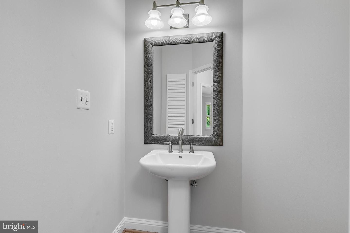 611 CATESBY CT SW, LEESBURG, Virginia 20175, 5 Bedrooms Bedrooms, ,6 BathroomsBathrooms,Residential,For sale,611 CATESBY CT SW,VALO2093906 MLS # VALO2093906