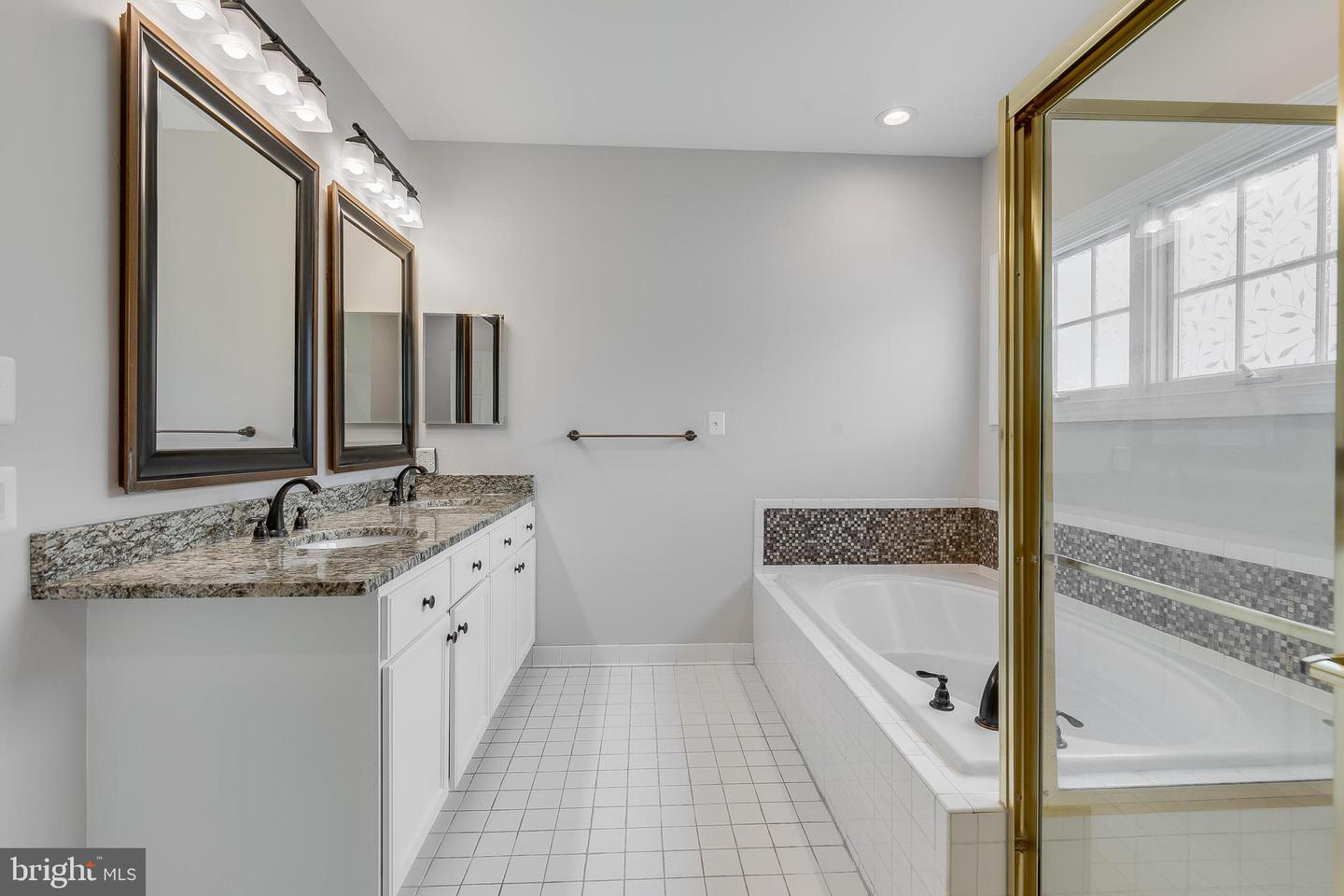 611 CATESBY CT SW, LEESBURG, Virginia 20175, 5 Bedrooms Bedrooms, ,6 BathroomsBathrooms,Residential,For sale,611 CATESBY CT SW,VALO2093906 MLS # VALO2093906