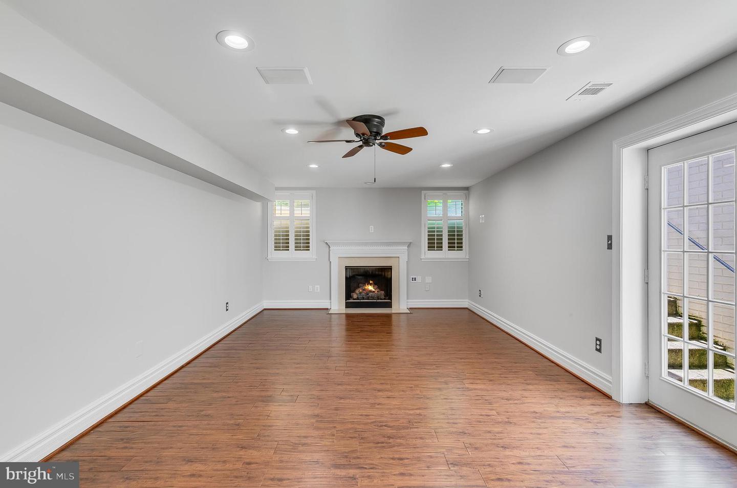611 CATESBY CT SW, LEESBURG, Virginia 20175, 5 Bedrooms Bedrooms, ,6 BathroomsBathrooms,Residential,For sale,611 CATESBY CT SW,VALO2093906 MLS # VALO2093906