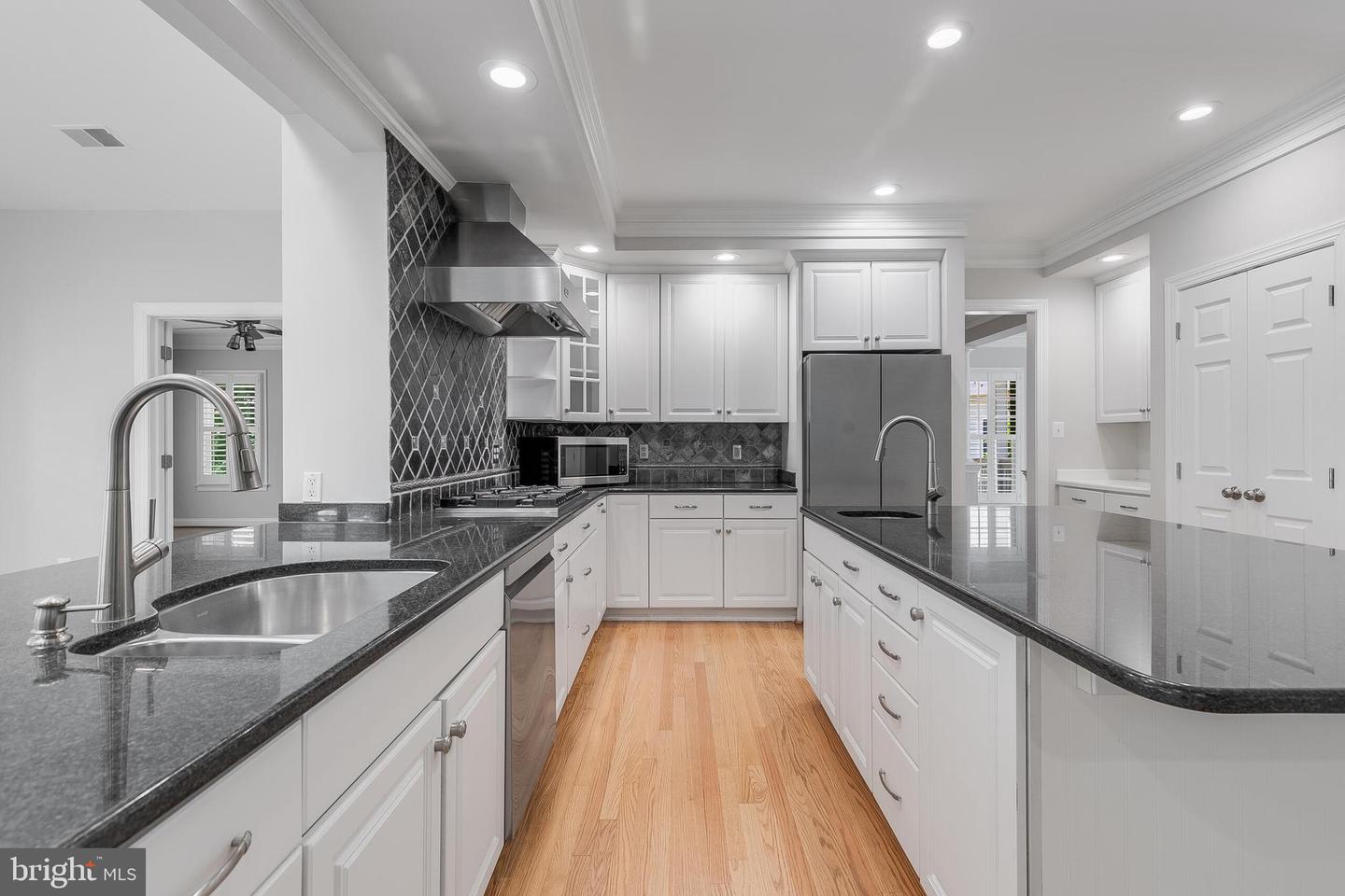 611 CATESBY CT SW, LEESBURG, Virginia 20175, 5 Bedrooms Bedrooms, ,6 BathroomsBathrooms,Residential,For sale,611 CATESBY CT SW,VALO2093906 MLS # VALO2093906