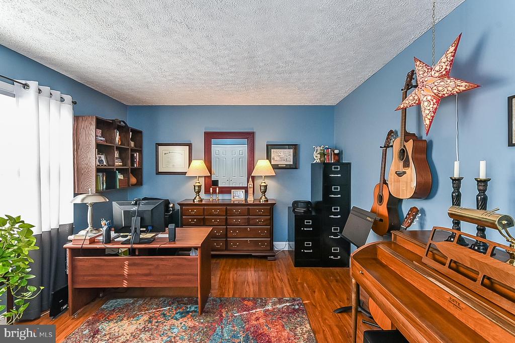 5507 CAROUSEL ST, FREDERICKSBURG, Virginia 22407, 3 Bedrooms Bedrooms, ,2 BathroomsBathrooms,Residential,5507 CAROUSEL ST,VASP2034688 MLS # VASP2034688