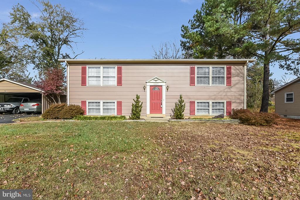 5507 CAROUSEL ST, FREDERICKSBURG, Virginia 22407, 3 Bedrooms Bedrooms, ,2 BathroomsBathrooms,Residential,5507 CAROUSEL ST,VASP2034688 MLS # VASP2034688
