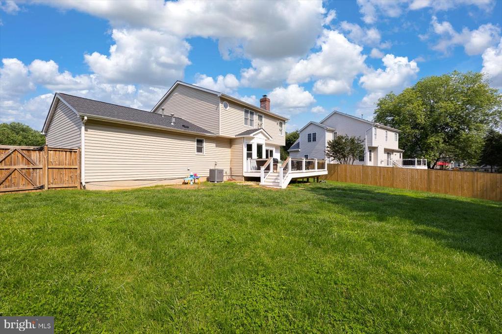 11814 ARBOR GLEN DR, FREDERICKSBURG, Virginia 22407, 3 Bedrooms Bedrooms, ,2 BathroomsBathrooms,Residential,11814 ARBOR GLEN DR,VASP2034844 MLS # VASP2034844
