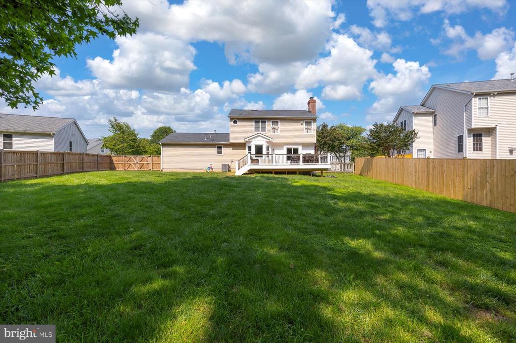 11814 ARBOR GLEN DR, FREDERICKSBURG, Virginia 22407, 3 Bedrooms Bedrooms, ,2 BathroomsBathrooms,Residential,11814 ARBOR GLEN DR,VASP2034844 MLS # VASP2034844