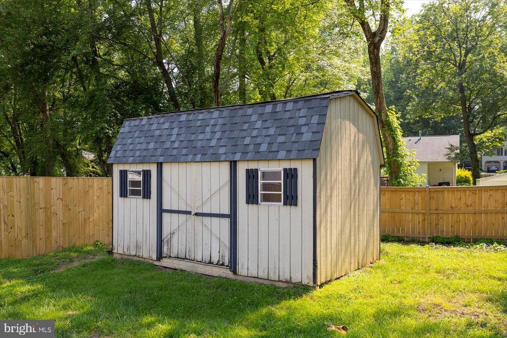 11814 ARBOR GLEN DR, FREDERICKSBURG, Virginia 22407, 3 Bedrooms Bedrooms, ,2 BathroomsBathrooms,Residential,11814 ARBOR GLEN DR,VASP2034844 MLS # VASP2034844