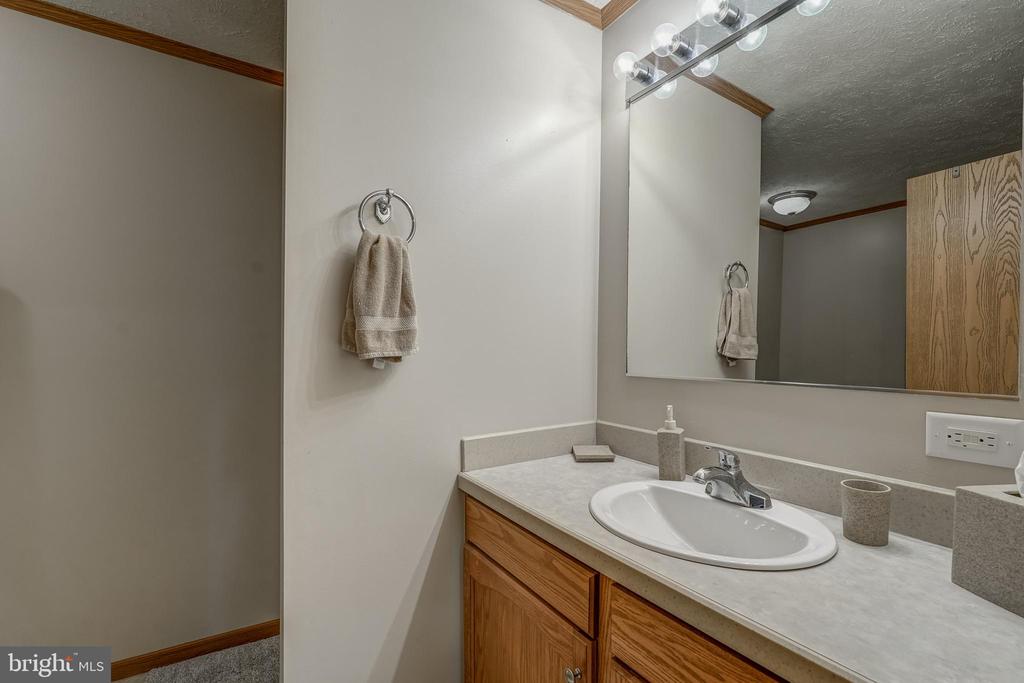 391 LINDA LN, MINERAL, Virginia 23117, 3 Bedrooms Bedrooms, ,2 BathroomsBathrooms,Residential,391 LINDA LN,VALA2008260 MLS # VALA2008260