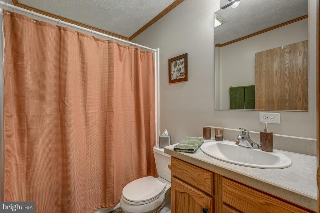 391 LINDA LN, MINERAL, Virginia 23117, 3 Bedrooms Bedrooms, ,2 BathroomsBathrooms,Residential,391 LINDA LN,VALA2008260 MLS # VALA2008260