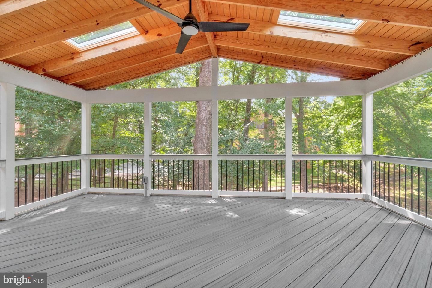 1448 LAUREL HILL RD, VIENNA, Virginia 22182, 4 Bedrooms Bedrooms, 17 Rooms Rooms,2 BathroomsBathrooms,Residential,For sale,1448 LAUREL HILL RD,VAFX2238802 MLS # VAFX2238802