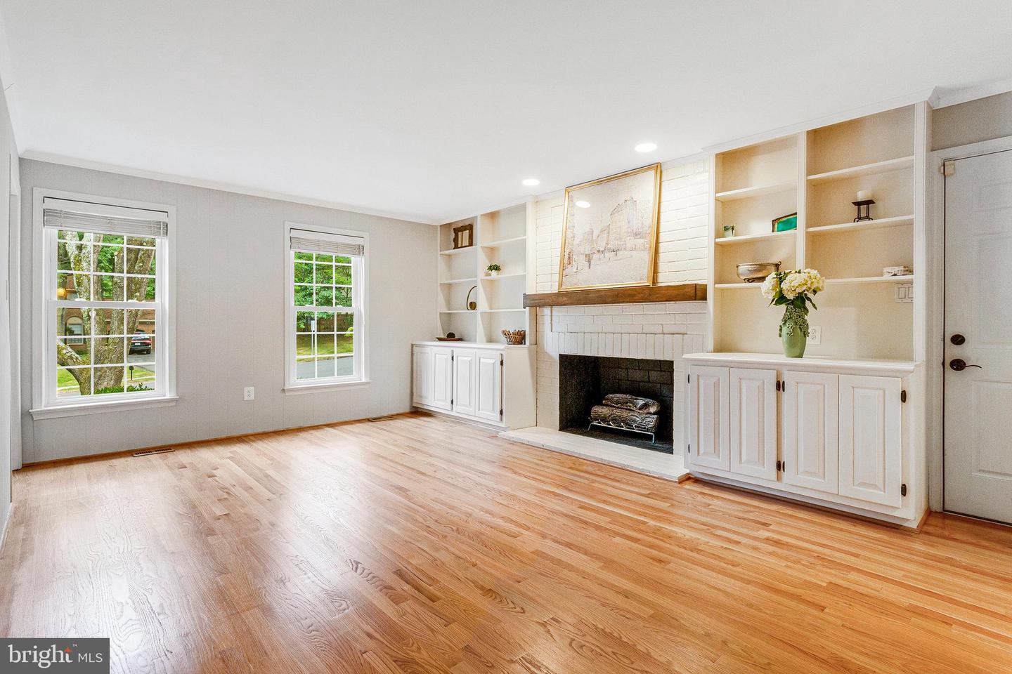 1448 LAUREL HILL RD, VIENNA, Virginia 22182, 4 Bedrooms Bedrooms, 17 Rooms Rooms,2 BathroomsBathrooms,Residential,For sale,1448 LAUREL HILL RD,VAFX2238802 MLS # VAFX2238802
