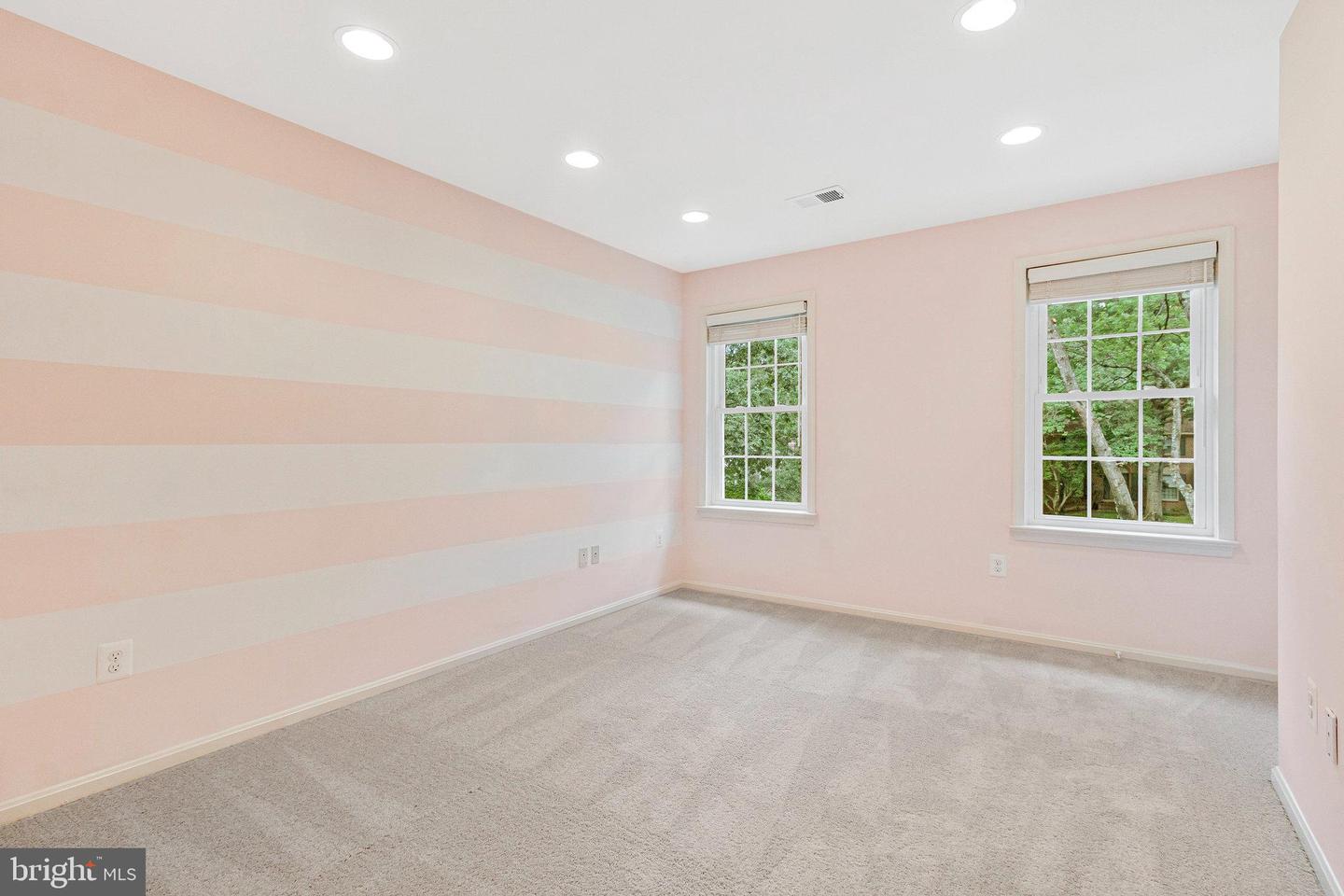1448 LAUREL HILL RD, VIENNA, Virginia 22182, 4 Bedrooms Bedrooms, 17 Rooms Rooms,2 BathroomsBathrooms,Residential,For sale,1448 LAUREL HILL RD,VAFX2238802 MLS # VAFX2238802
