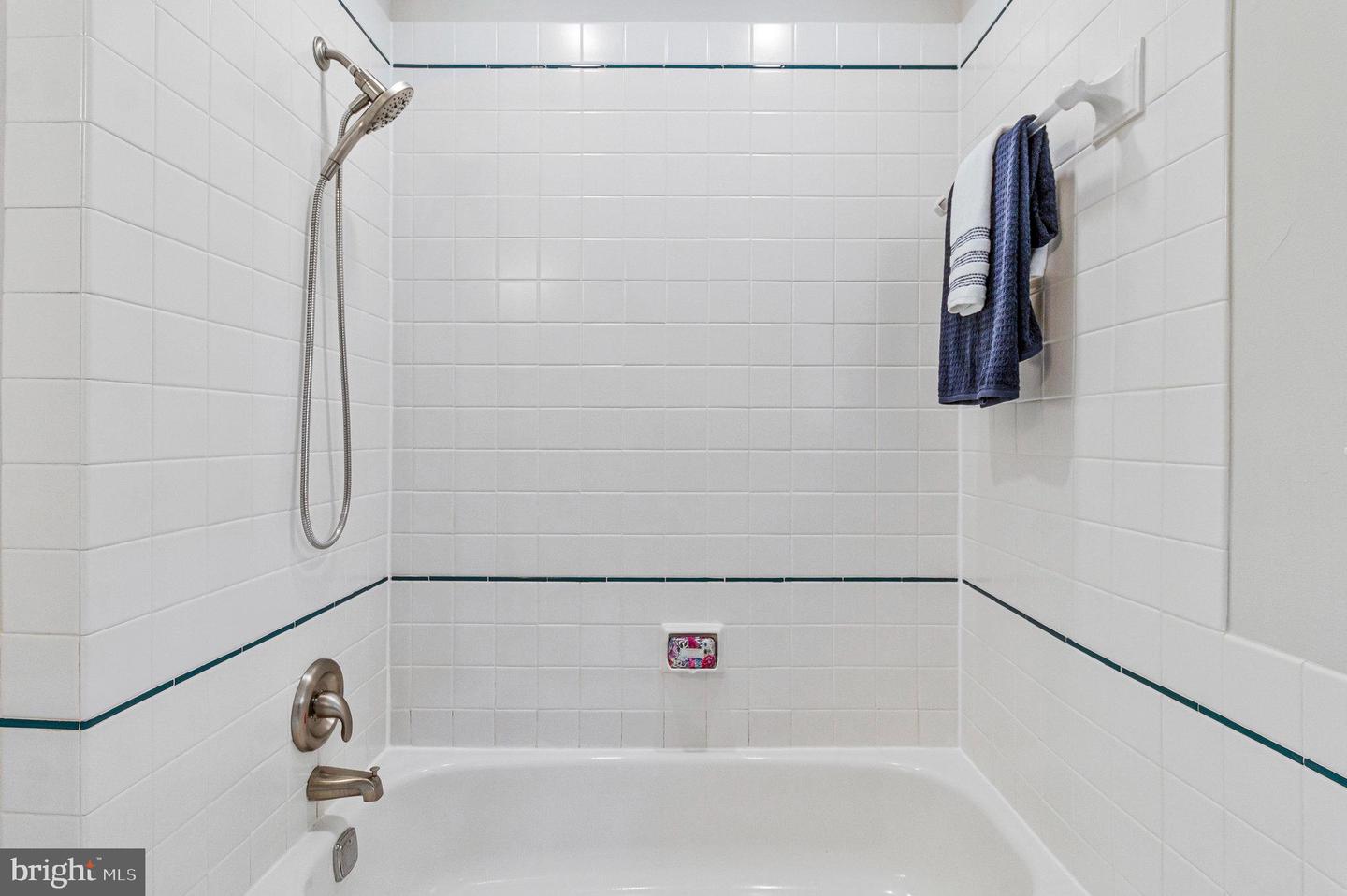 1448 LAUREL HILL RD, VIENNA, Virginia 22182, 4 Bedrooms Bedrooms, 17 Rooms Rooms,2 BathroomsBathrooms,Residential,For sale,1448 LAUREL HILL RD,VAFX2238802 MLS # VAFX2238802