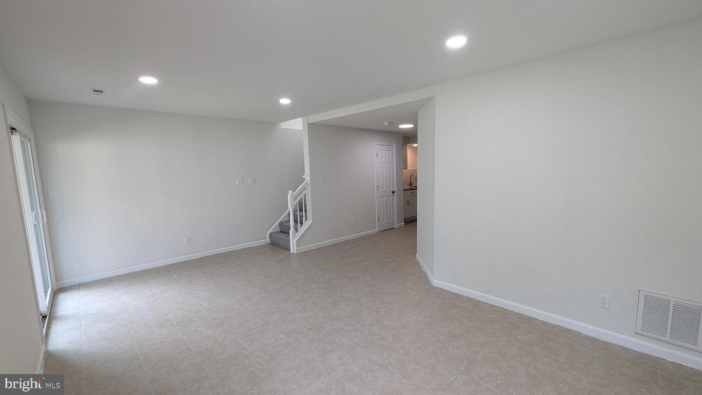 609 STAFFORD GLEN CT, STAFFORD, Virginia 22554, 4 Bedrooms Bedrooms, ,3 BathroomsBathrooms,Residential,For sale,609 STAFFORD GLEN CT,VAST2038602 MLS # VAST2038602