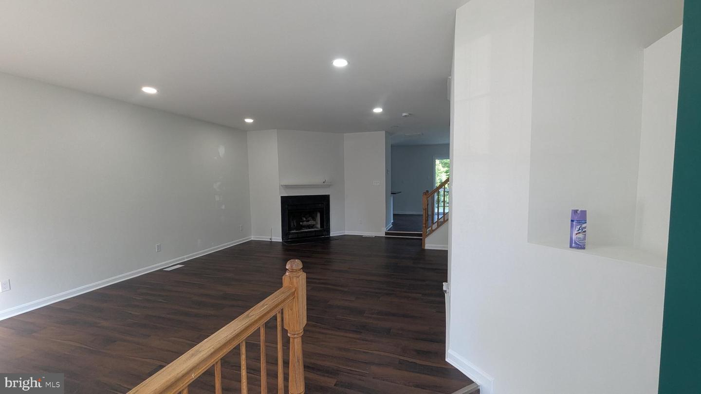 609 STAFFORD GLEN CT, STAFFORD, Virginia 22554, 4 Bedrooms Bedrooms, ,3 BathroomsBathrooms,Residential,For sale,609 STAFFORD GLEN CT,VAST2038602 MLS # VAST2038602
