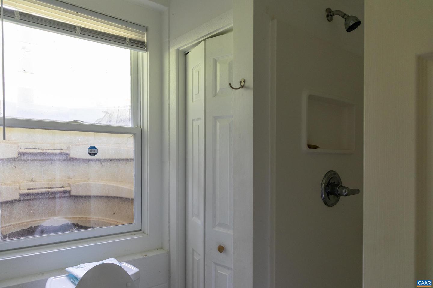 686 SNOW MOUNTAIN RD, STANARDSVILLE, Virginia 22973, 3 Bedrooms Bedrooms, ,2 BathroomsBathrooms,Residential,For sale,686 SNOW MOUNTAIN RD,664561 MLS # 664561