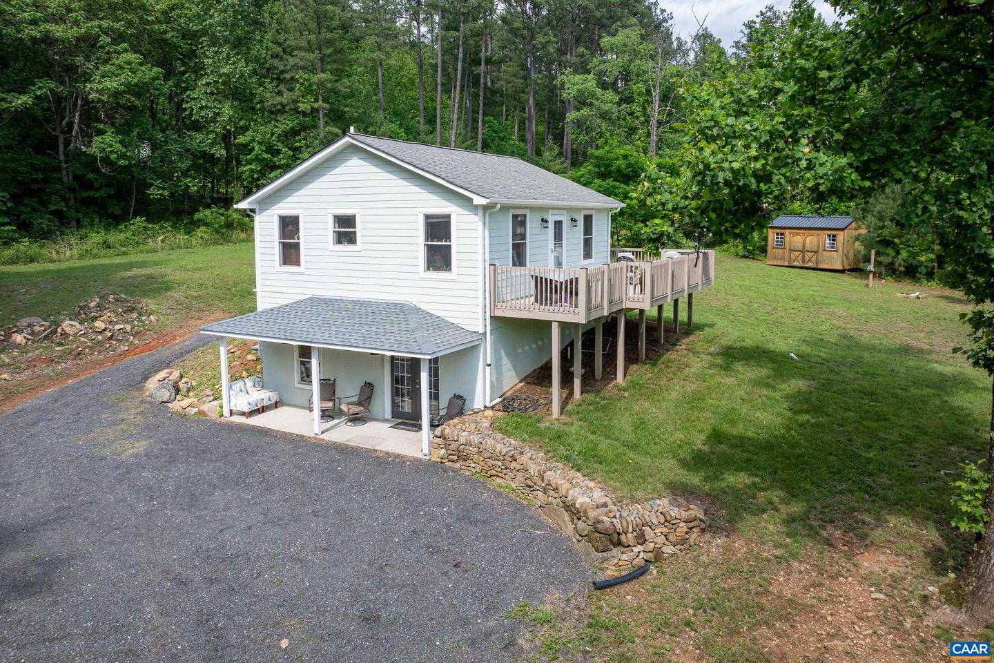 686 SNOW MOUNTAIN RD, STANARDSVILLE, Virginia 22973, 3 Bedrooms Bedrooms, ,2 BathroomsBathrooms,Residential,For sale,686 SNOW MOUNTAIN RD,664561 MLS # 664561