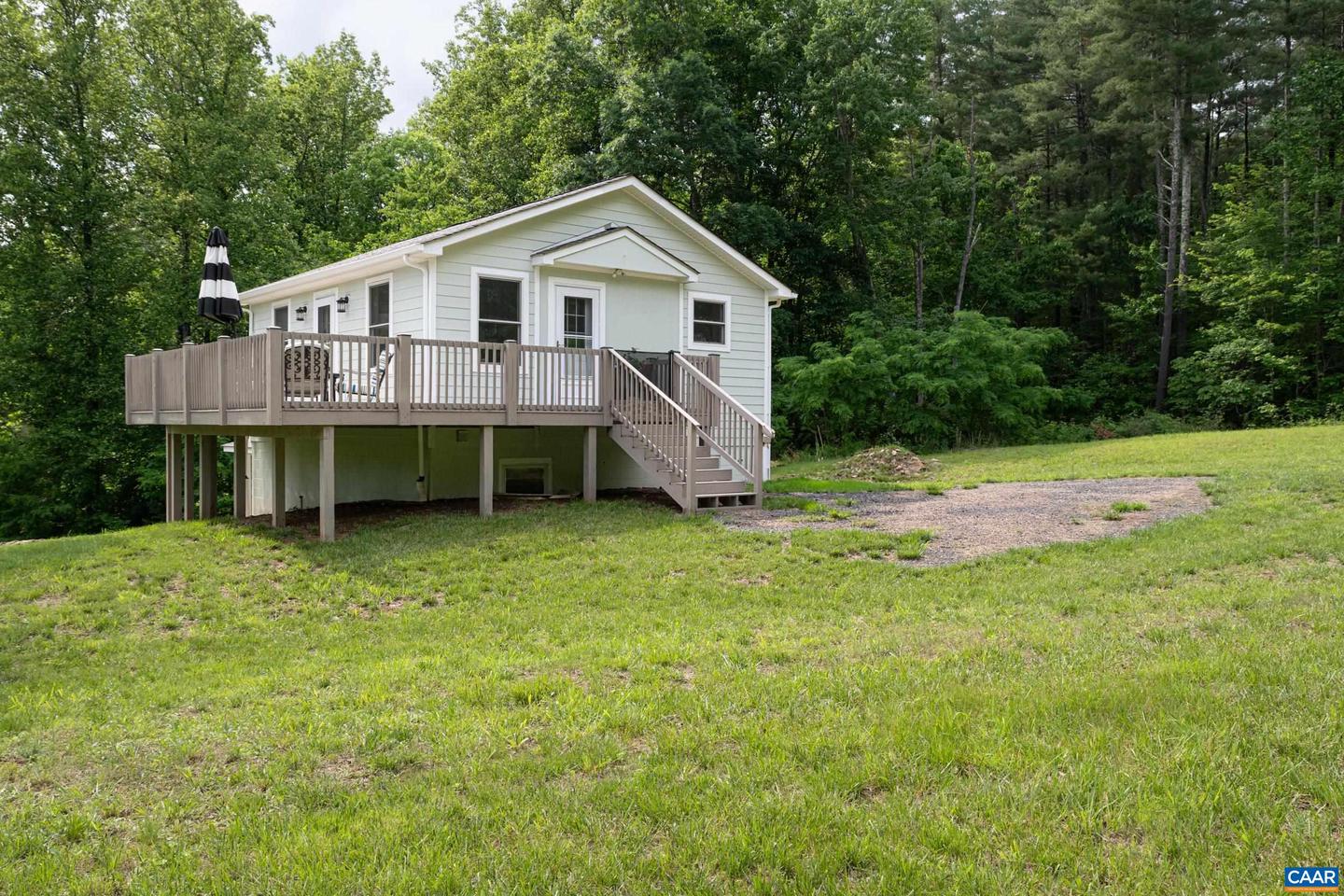 686 SNOW MOUNTAIN RD, STANARDSVILLE, Virginia 22973, 3 Bedrooms Bedrooms, ,2 BathroomsBathrooms,Residential,For sale,686 SNOW MOUNTAIN RD,664561 MLS # 664561