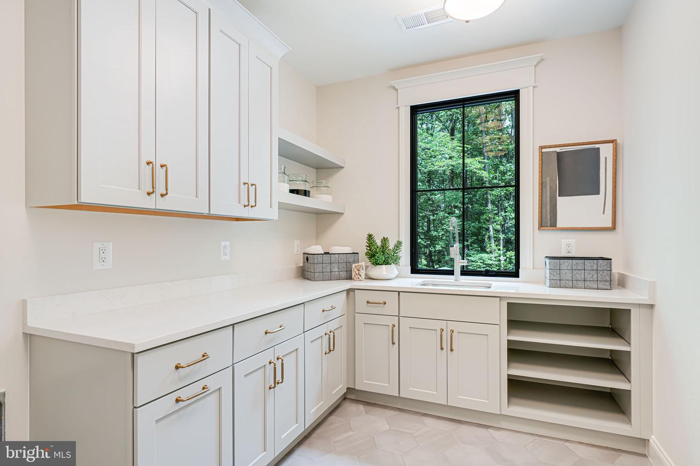 2210 TROTT AVE, VIENNA, Virginia 22181, 7 Bedrooms Bedrooms, ,7 BathroomsBathrooms,Residential,For sale,2210 TROTT AVE,VAFX2241480 MLS # VAFX2241480
